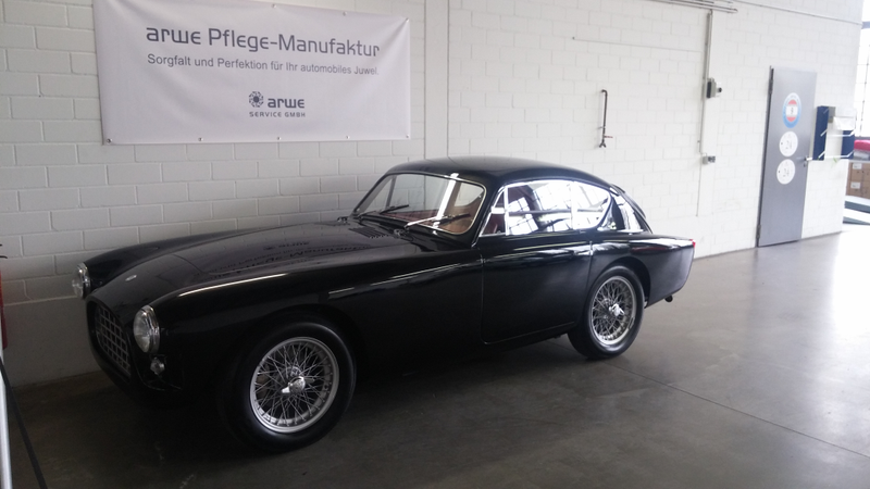 Illustration for article titled Dusseldorf Classic Car Remise Photodump